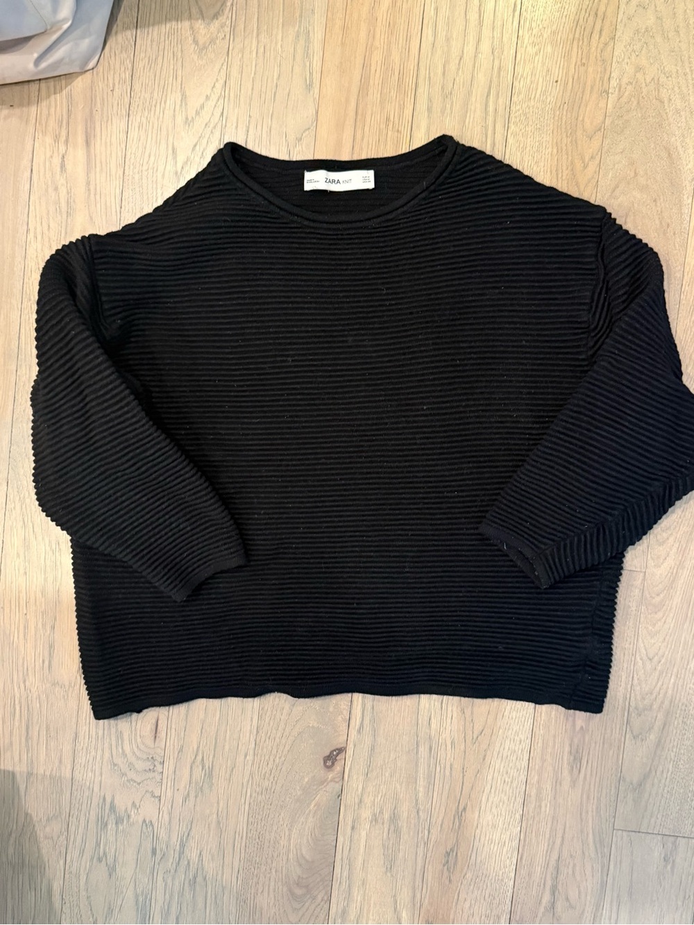 Zara Black Ribbed Crewneck Sweater for Women